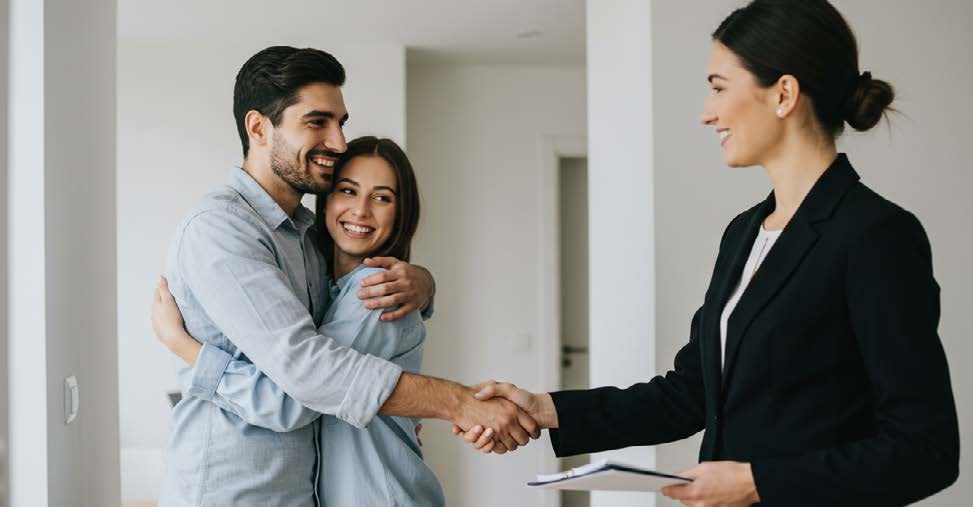 Consultora BRZ atendendo um casal